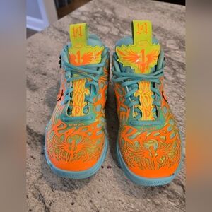 👀 Excellent! Youth Sz3 PUMA MB.01 LaMelo Ball Not From Here Basketball Sneakers